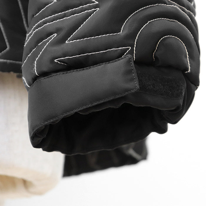 LOUIS VUITTON Down jacket RM231M R29 HOB16E [Outer material] 100% polyester [Lining] 69% polyester, 31% cotton [Filling] 90% down, 10% feather Black, White mens 50 Used Authentic