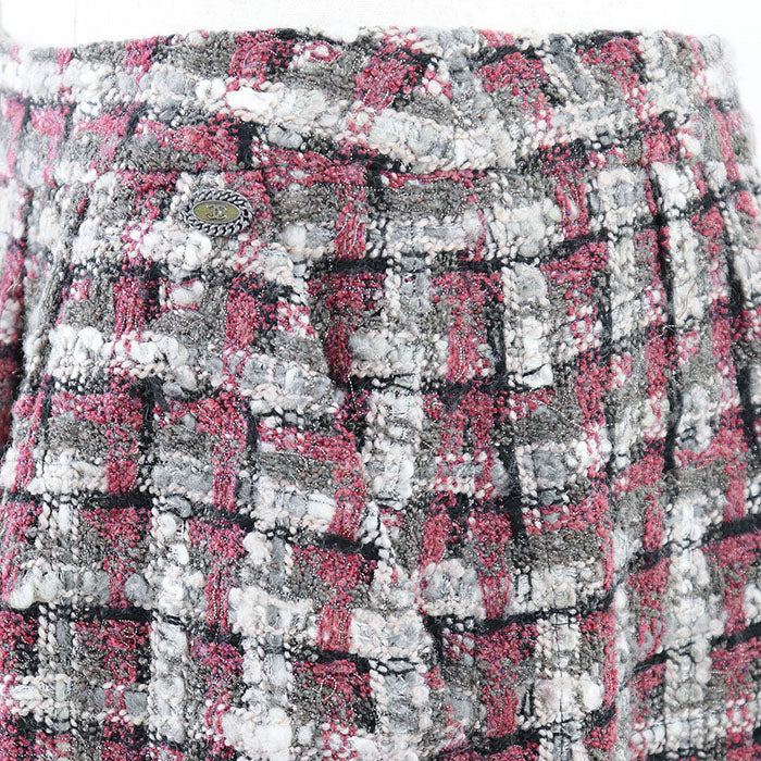 CHANEL skirt [Outer fabric] 42% silk, 19% nylon [Lining] 100% silk [Other fabric] 100% rabbit Burgundy Khaki Women 38 Used Authentic