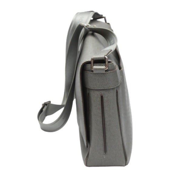 LOUIS VUITTON Shoulder Bag M32623 Taiga Leather gray Men's men's Taiga Roman MM mens Used Authentic
