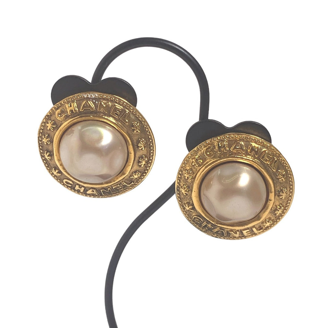 CHANEL Earring Gold Plated gold Fake pearl Gold Plated Women Used Authentic