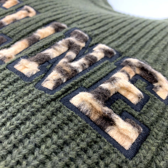 CELINE sweater 2AB97 wool khaki logo Leopard Pattern mens L Used Authentic