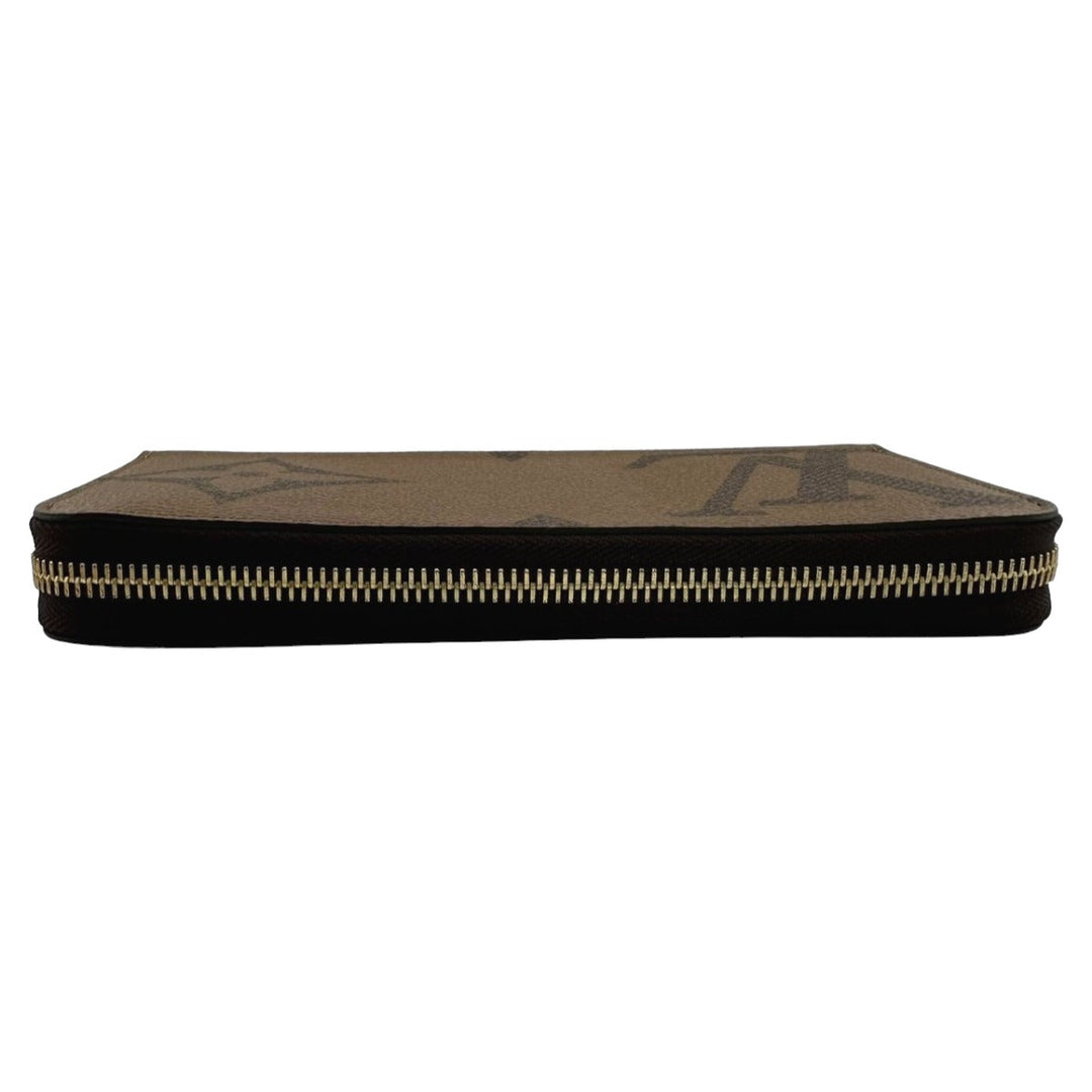 LOUIS VUITTON Long Wallet Purse M69353 Monogram canvas Brown Giant reverse Monogram Zippy wallet mens(Unisex) Used Authentic