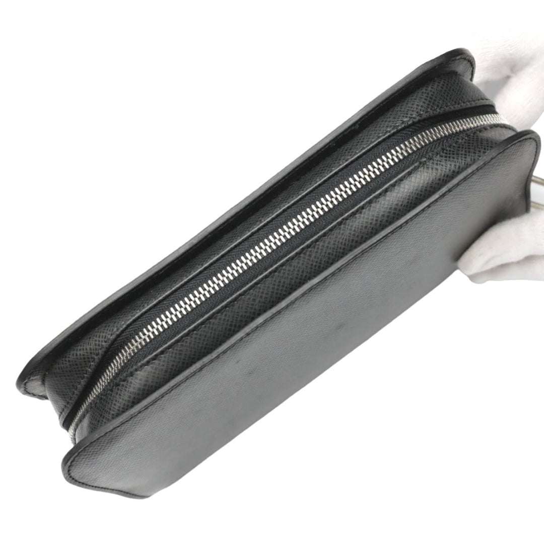 LOUIS VUITTON business bag M30182 Taiga black business bag Taiga Baikal Aldwards mens Used Authentic