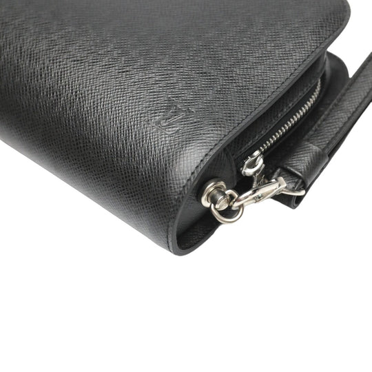 LOUIS VUITTON business bag M30182 Taiga black business bag Taiga Baikal Aldwards mens Used Authentic