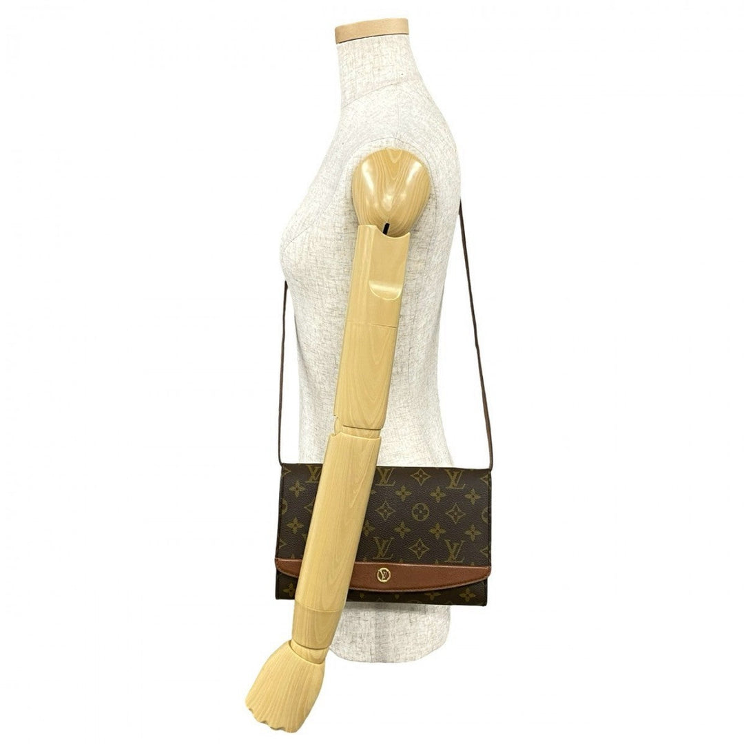 LOUIS VUITTON Shoulder Bag leather Brown Monogram