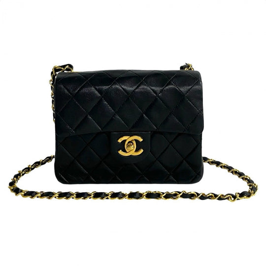 CHANEL Shoulder Bag lambskin black Matrasse