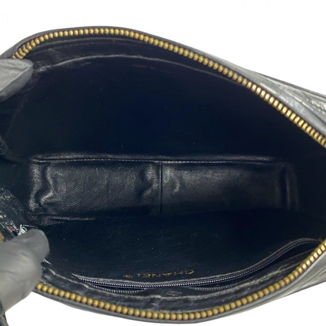 CHANEL Shoulder Bag lambskin black