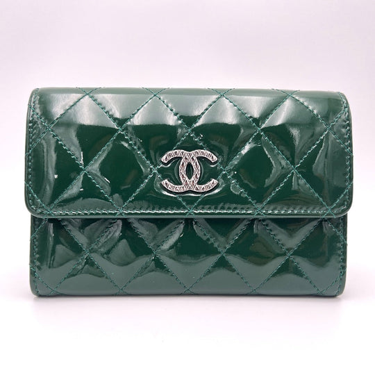 CHANEL Bifold Wallet enamel green COCO Mark Matrasse Women Used Authentic