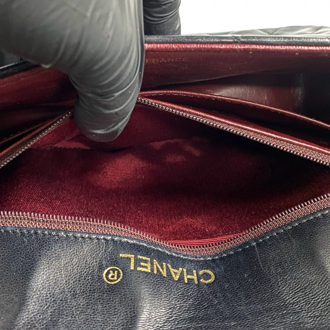 CHANEL Shoulder Bag lambskin black Matrasse