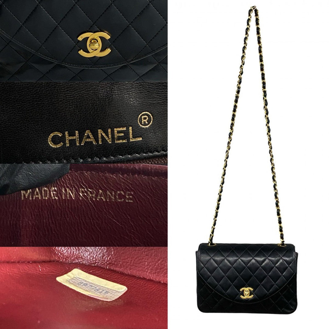 CHANEL Shoulder Bag lambskin black Matrasse