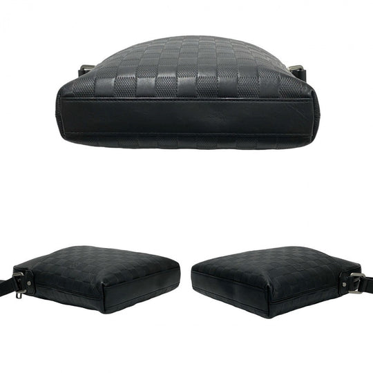 LOUIS VUITTON Shoulder Bag N23355 leather black Messenger bag Pochette District