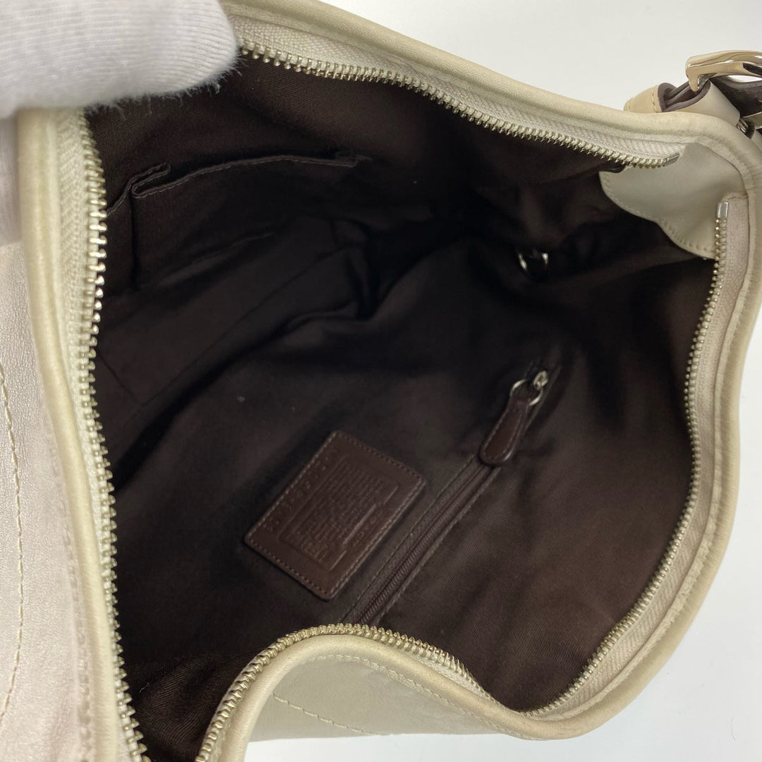 COACH Shoulder Bag D05S-8A03 leather white