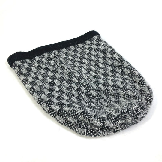 CHANEL Knit hat Cashmere, Viscose Gray x black Beanie knit cap Beanie unisex(Unisex) Used Authentic
