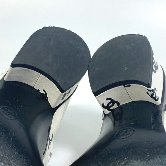 CHANEL Leather shoes G39008 leather White x black 22S CC COCO Mark all-over pattern Women 37 1/2 Used Authentic