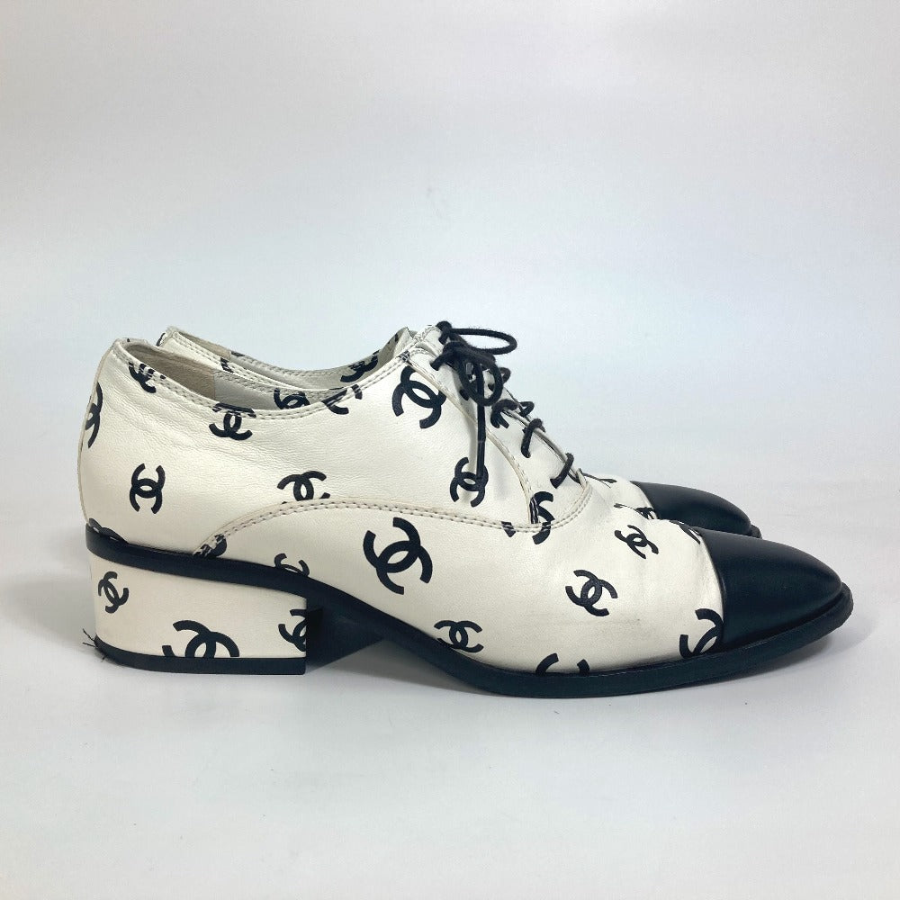 CHANEL Leather shoes G39008 leather White x black 22S CC COCO Mark all-over pattern Women 37 1/2 Used Authentic