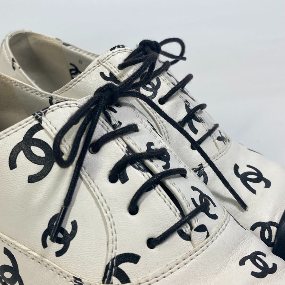 CHANEL Leather shoes G39008 leather White x black 22S CC COCO Mark all-over pattern Women 37 1/2 Used Authentic