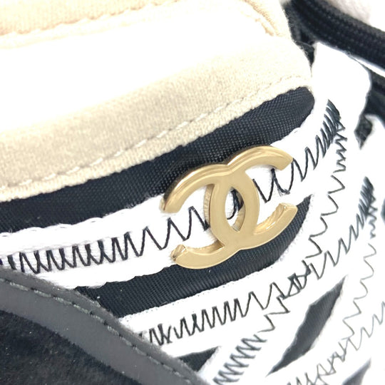 CHANEL sneakers G46260 suede black 25C Spindle COCO Mark 38