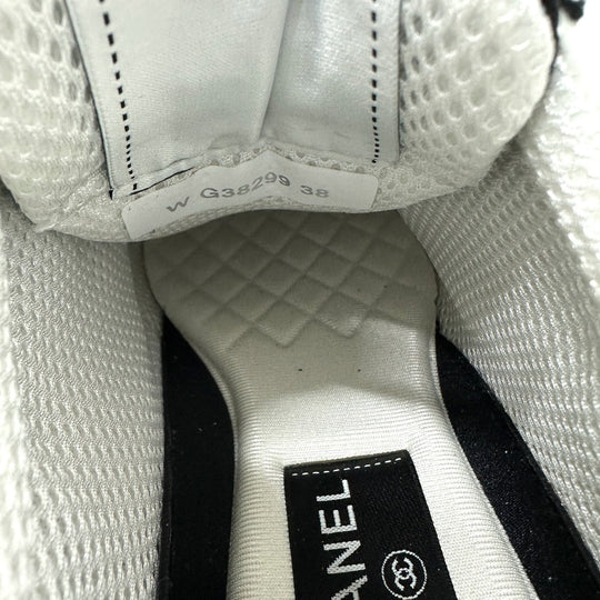 CHANEL sneakers G38299 Calf leather black 2025 Side COCO Mark Low Top Calfskin 38