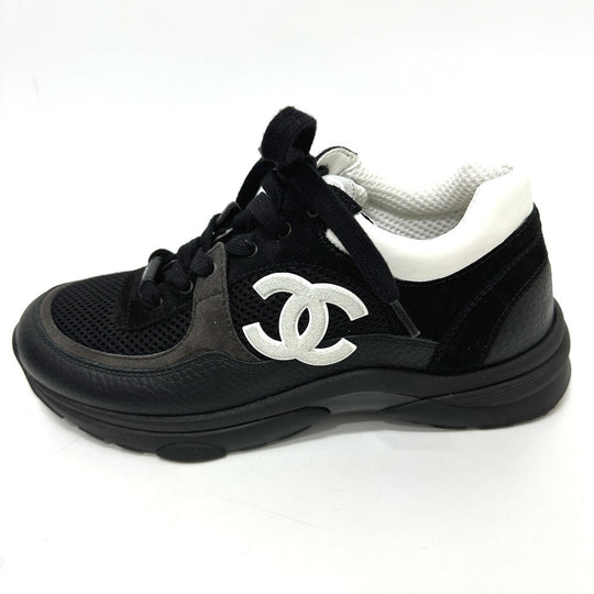 CHANEL sneakers G38299 Calf leather black 2025 Side COCO Mark Low Top Calfskin 38