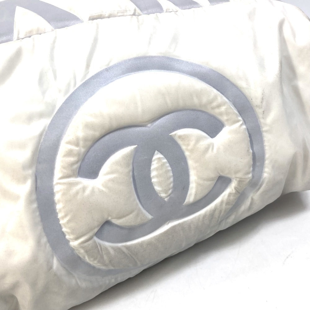 CHANEL Backpack A91933 Nylon, Tweed white fringed bag Doudone Women Secondhand Authentic