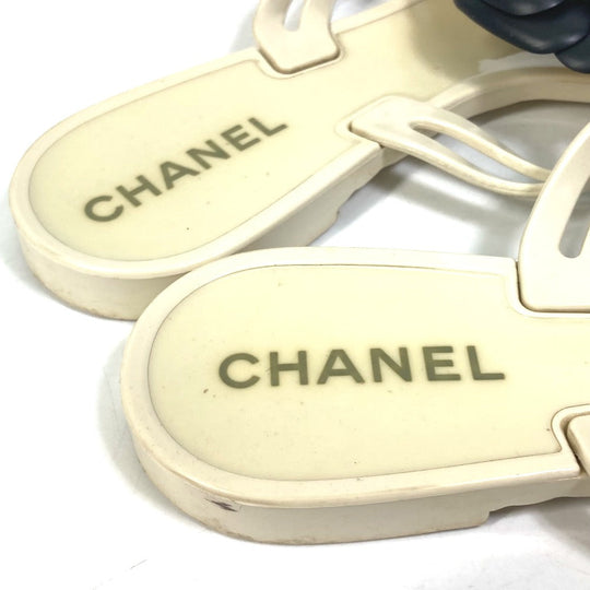 CHANEL Sandals rubber White x black Flat petanko Camellia COCO Mark CC Women 37 Used Authentic