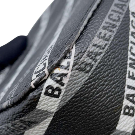 Balenciaga Everyday Camera Bag Leather Black Gray Preloved