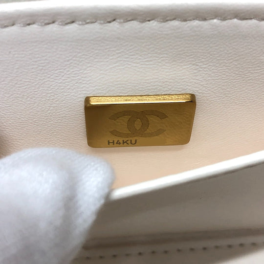 CHANEL Shoulder Bag AS3171 Caviar skin white COCO Mark CC Vanity bag Women Used Authentic
