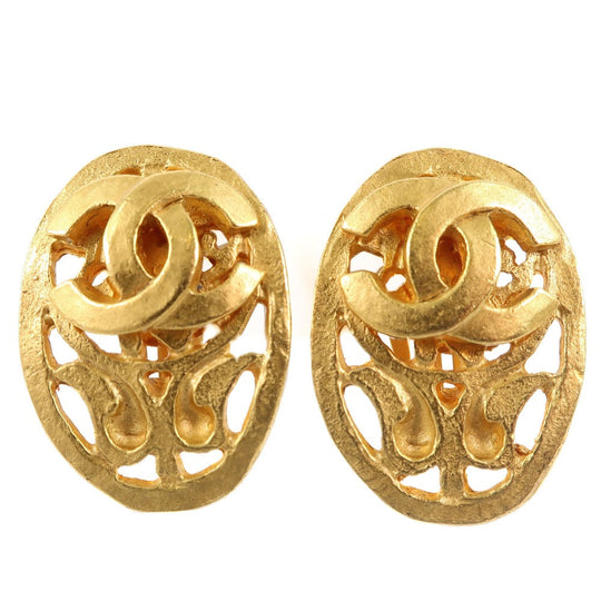 CHANEL Earring Plated Gold gold vintage Oval Women Used Authentic