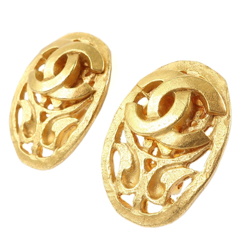 CHANEL Earring Plated Gold gold vintage Oval Women Used Authentic