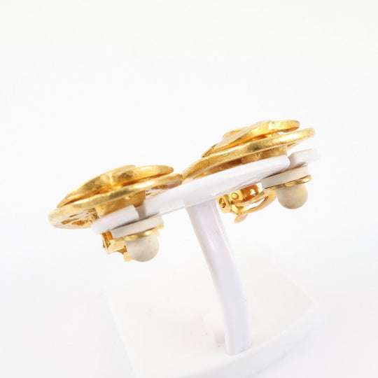 CHANEL Earring Plated Gold gold vintage Oval Women Used Authentic