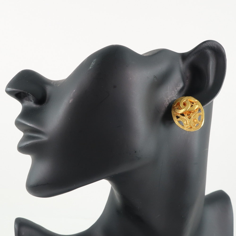 CHANEL Earring Plated Gold gold vintage Oval Women Used Authentic