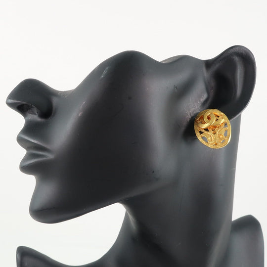 CHANEL Earring Plated Gold gold vintage Oval Women Used Authentic