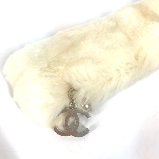 CHANEL Bangle fur white bracelet CC COCO Mark fur fake pearl Women Used Authentic