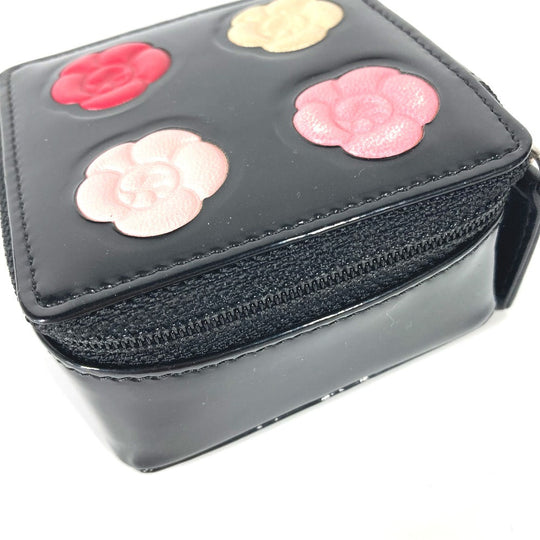 CHANEL Pouch enamel black Mirror mirror camellia palette