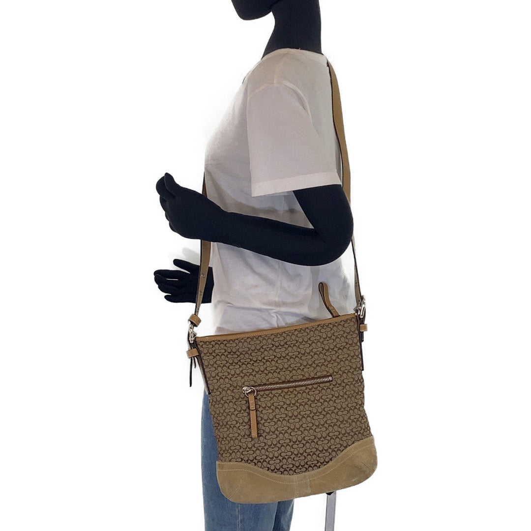 COACH Shoulder Bag F10943 leather Brown Signature