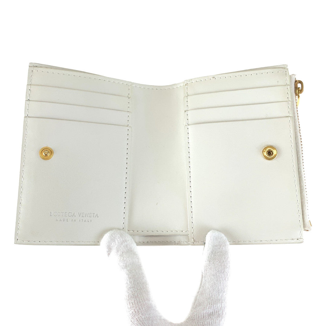 BOTTEGAVENETA Bifold Wallet leather white Folding wallet Compact wallet MAXI INTRECCIATO Women Used Authentic
