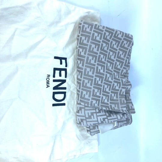 FENDI poncho FXX782 Wool, Silk beige Long length Zucca logo Women TU (UKuran) Used Authentic