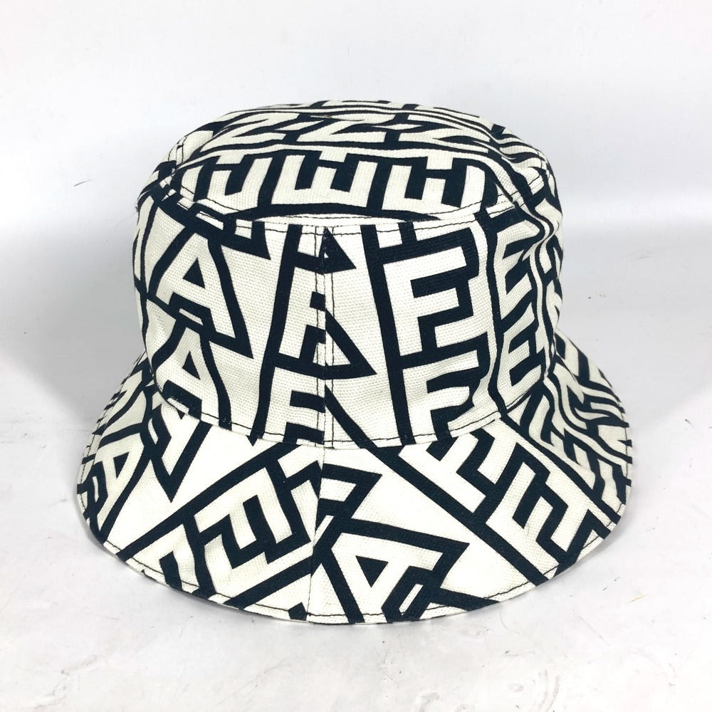 FENDI hat FXQ910 cotton white Marc Jacobs collaboration Logo all-over pattern mens(Unisex) L Used Authentic