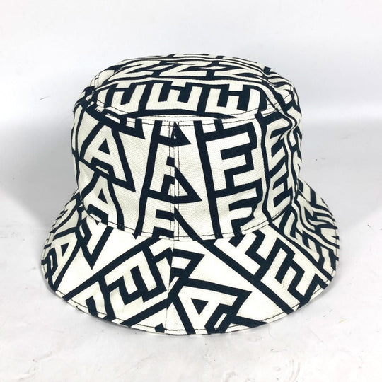 FENDI hat FXQ910 cotton white Marc Jacobs collaboration Logo all-over pattern mens(Unisex) L Used Authentic