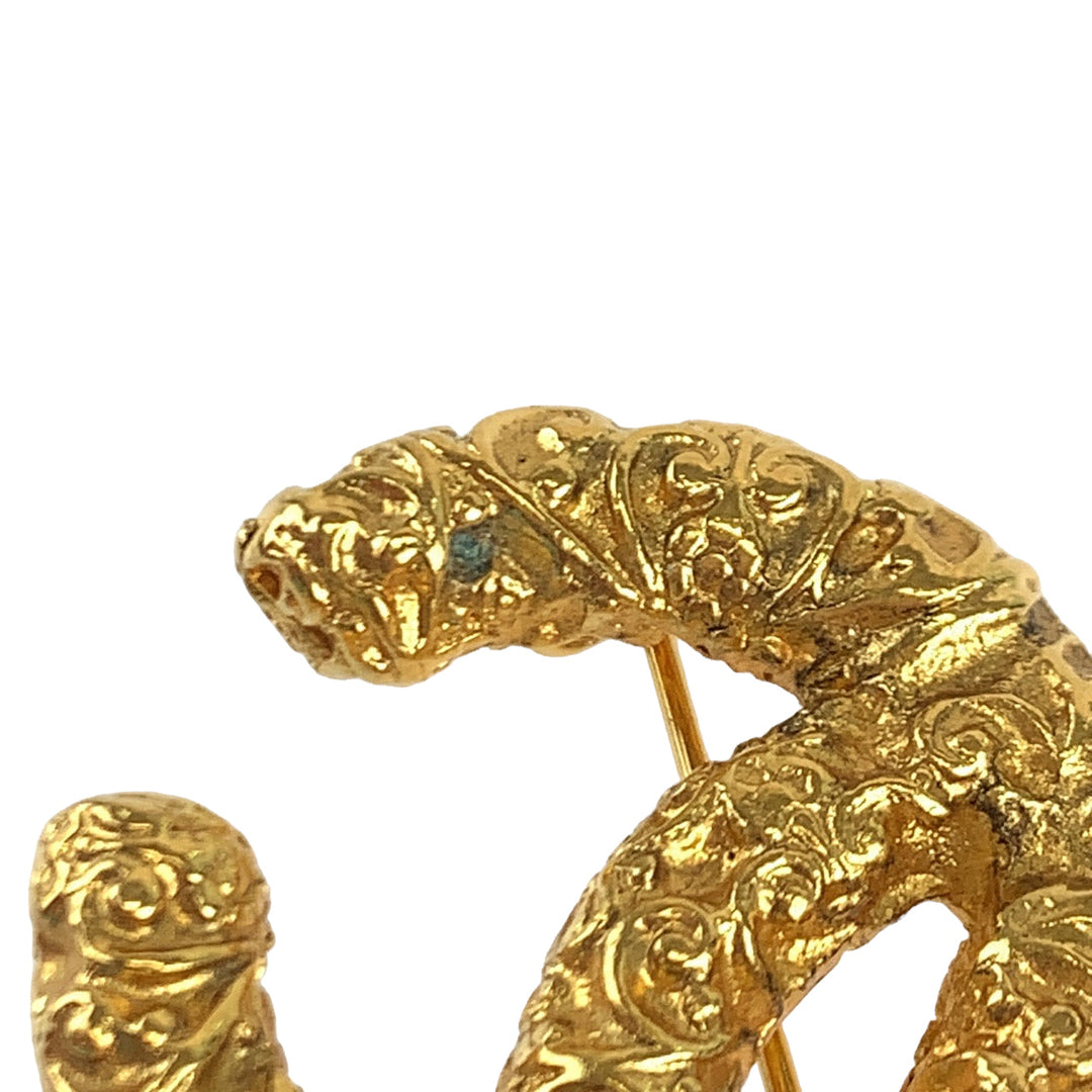 CHANEL Brooch metal Gold gold Brooch COCO Mark lava Women Used Authentic