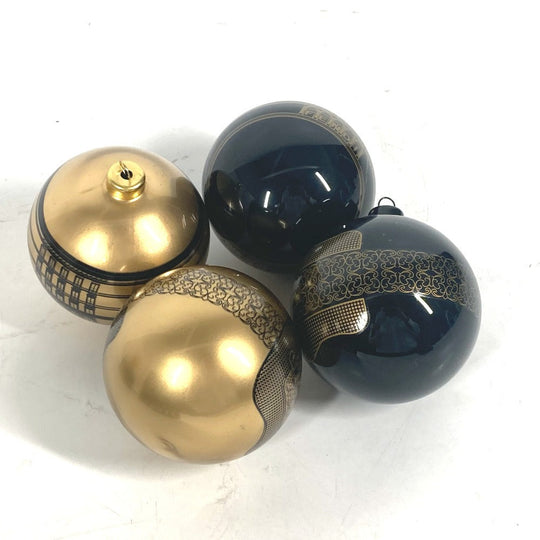 FENDI charm plastic gold Xmas Christmas ball logo Christmas ornaments unisex(Unisex) Used Authentic