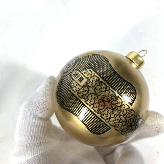 FENDI charm plastic gold Xmas Christmas ball logo Christmas ornaments unisex(Unisex) Used Authentic
