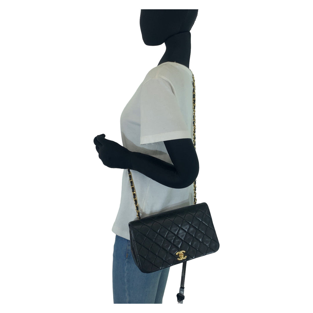 CHANEL Shoulder Bag lambskin Black GoldMetal Crossbody ChainShoulder Bag Pochette Matrasse COCO Mark Turnlock Single Flap Women Used Authentic