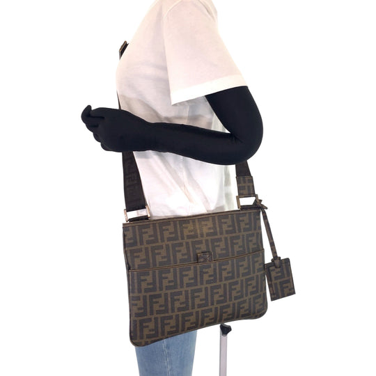 FENDI Shoulder Bag PVC Brown Gold Metal Crossbody Shoulder Bag Messenger Bag Zucca Pattern Women Used Authentic