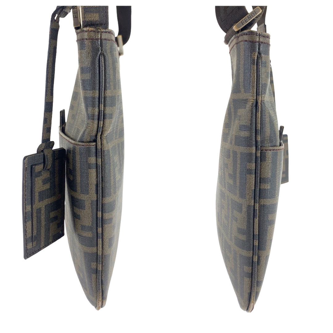 FENDI Shoulder Bag PVC Brown Gold Metal Crossbody Shoulder Bag Messenger Bag Zucca Pattern Women Used Authentic