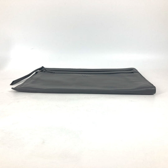 FENDI Clutch bag 7M0237 leather gray Zip mens Used Authentic