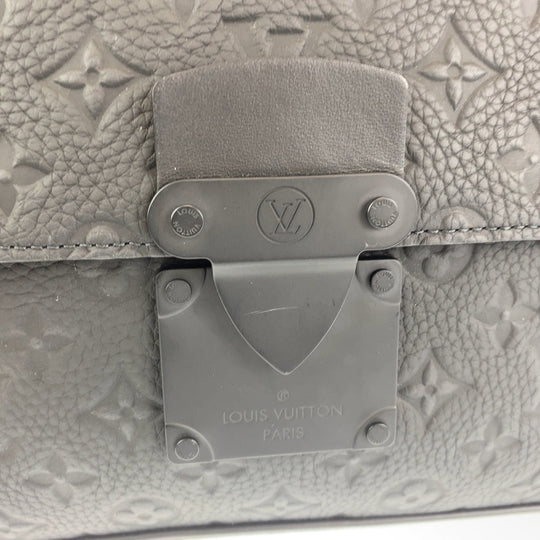 LOUIS VUITTON Clutch bag M80582 leather black Clutch bag business bag Taurillon Clemence Monogram S lock mens Used Authentic