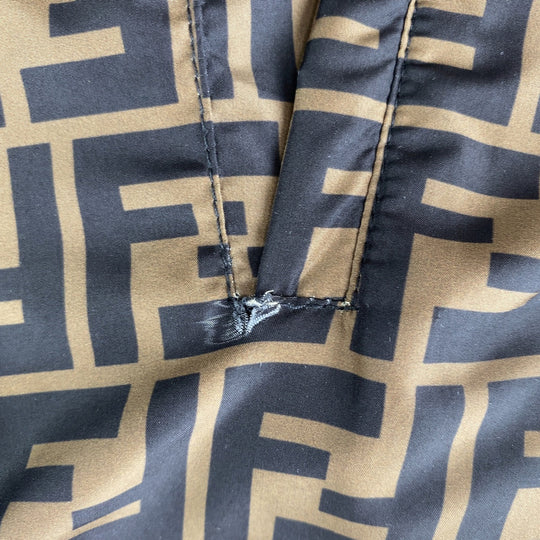 FENDI Down jacket FAA582 A790 polyester khaki black black Down Jacket Puffer Jacket Zucca Pattern Pecan Pattern mens 50 Used Authentic
