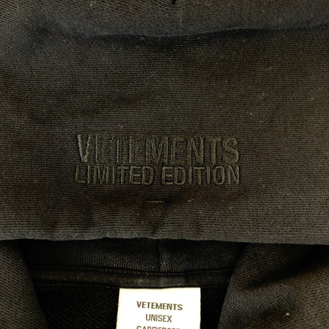 VETEMENTS Hoodie UA53HD420B cotton black black white white Hoodie 22AW SOLIDARITY EMBROIDERRED HOODIE mens L Used Authentic