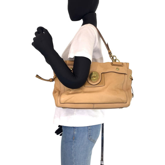 COACH Tote Bag 14522 leather beige Peyton Turn lock